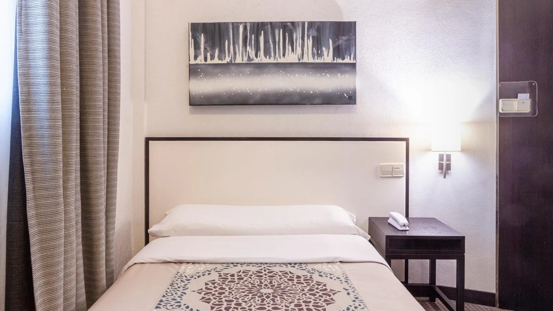 Hotel Macia Plaza Granada 2*,  Spanien