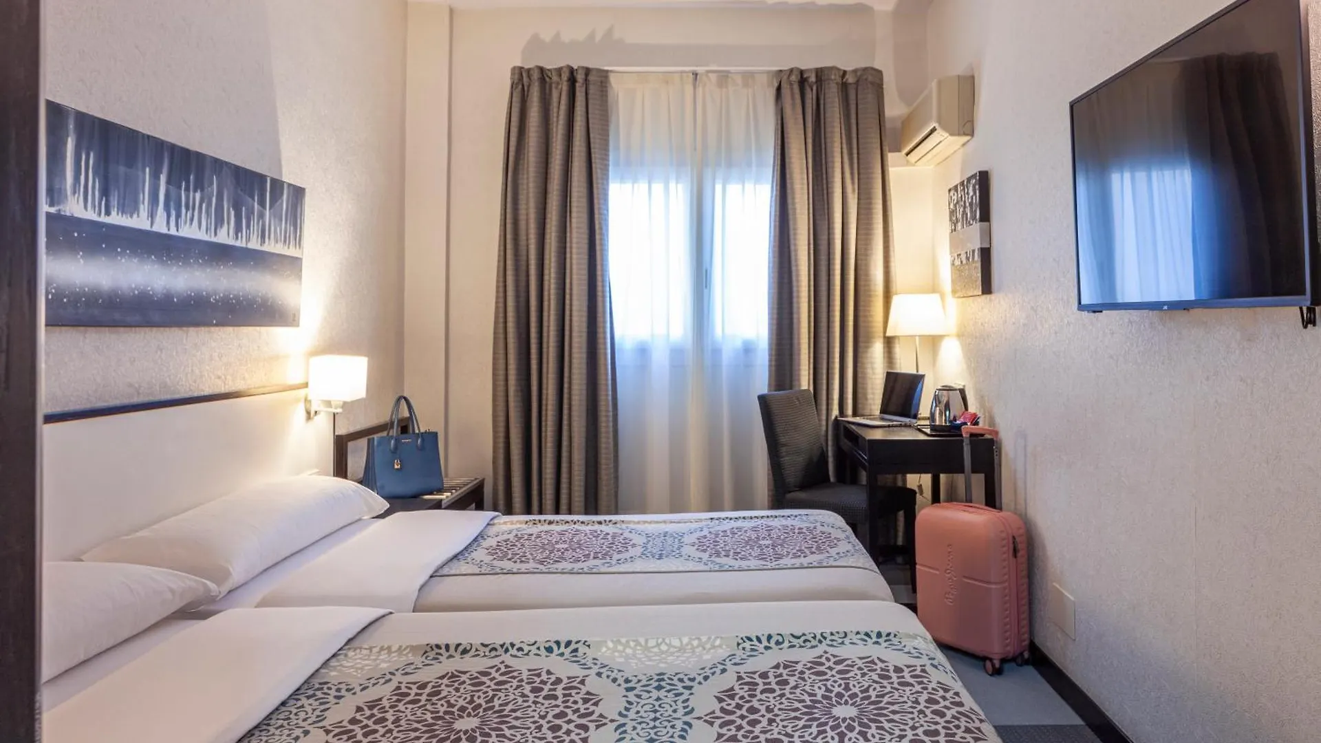 **  Hotel Macia Plaza Granada Spanien
