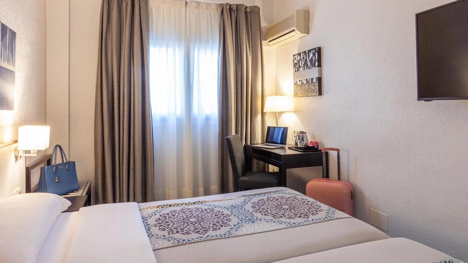 **  Maciá Plaza Hotel Granada Espanha